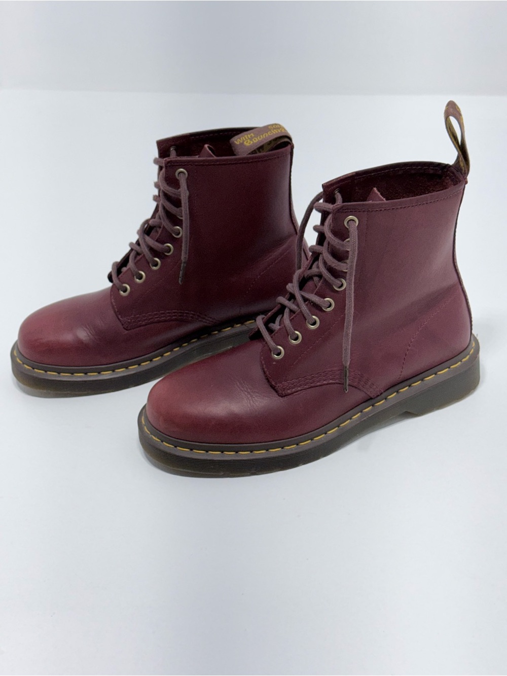 Dr. Martens Leather Combat Boots Women 8 Men 7 Burgundy 8 Eye Lace Up Ankle Boot